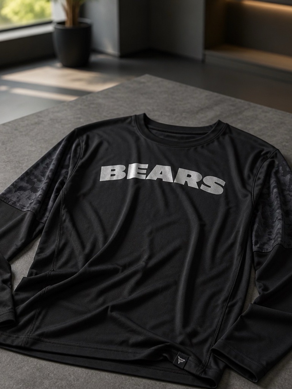 Fanatics Chicago Bears Long Sleeve Performance Shirt  Sports Logo shirt NFL gear
